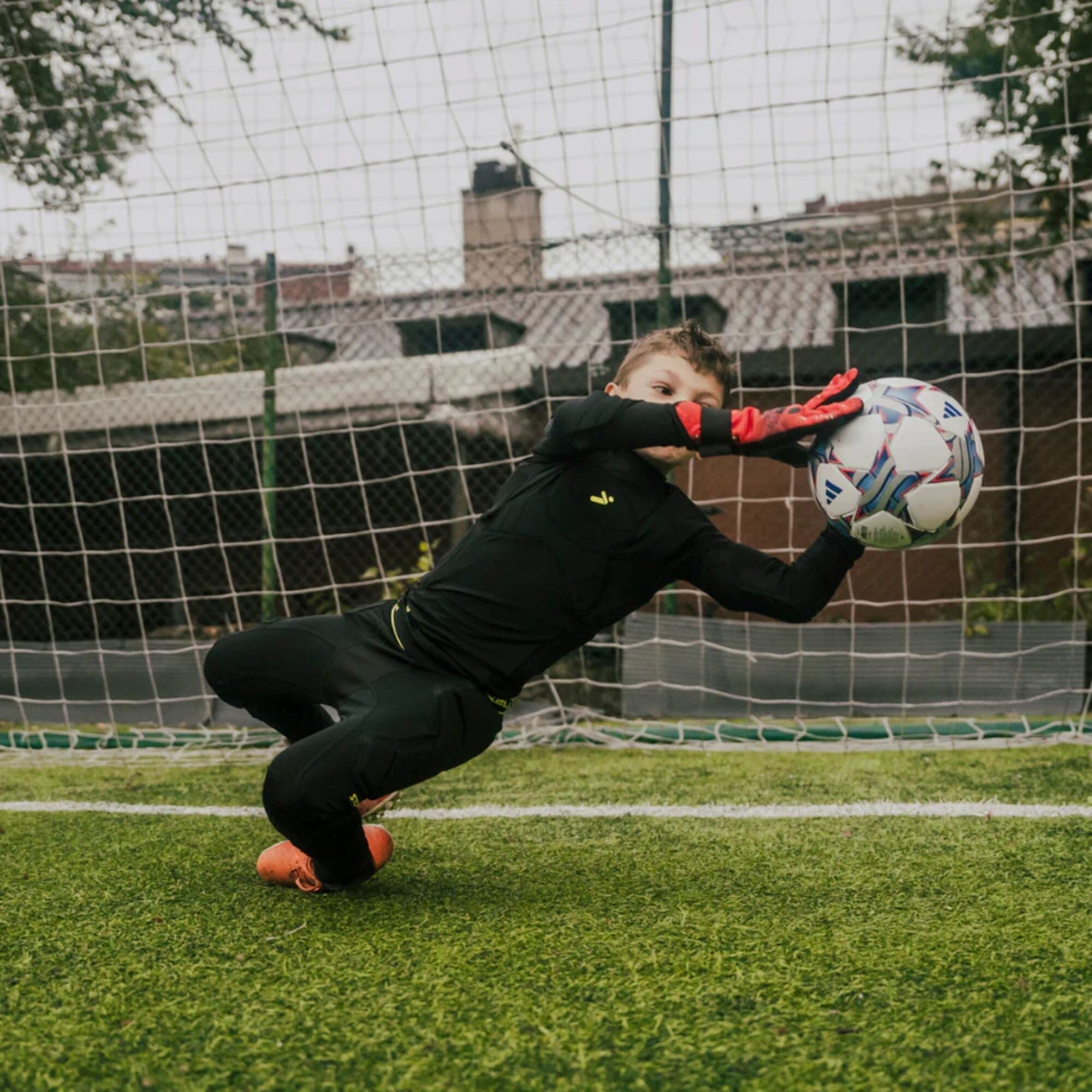 Challenger Youth GK Gloves by Storelli - Pink Cheetah - ITASPORT